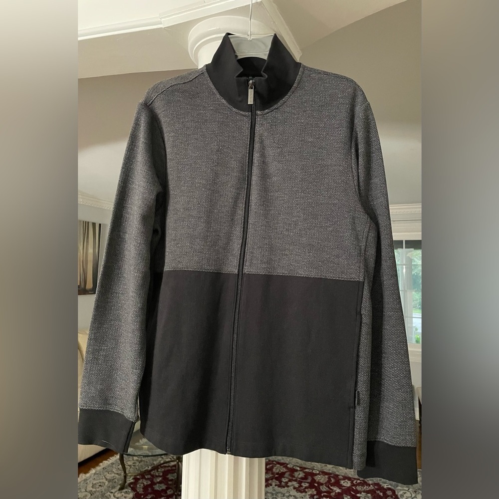 Perry Ellis black and gray long sleeve zip up fleece jacket 84% cotton size M/M